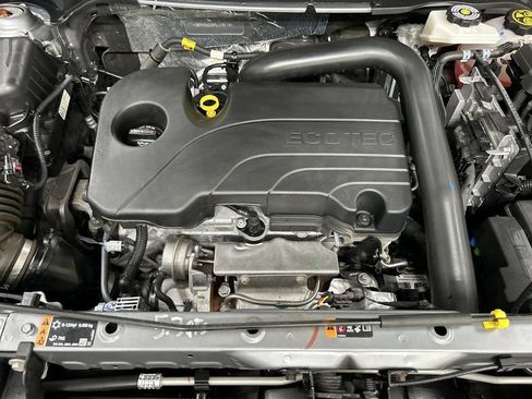 Certified 2024 Chevrolet Equinox LT w/ LPO, Floor Liner Package AWD/4WD image 23