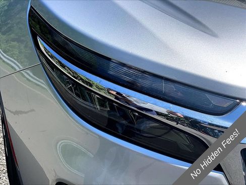 Used 2022 Chevrolet Equinox LS FWD image 26
