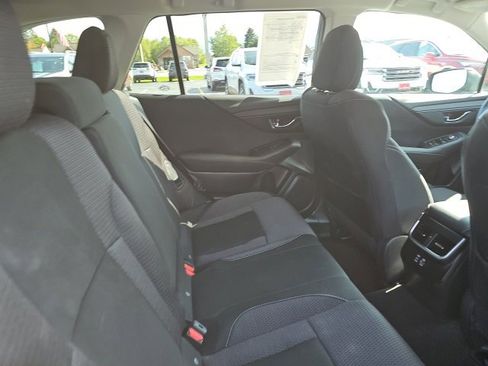 Used 2025 Subaru Outback Premium image 17