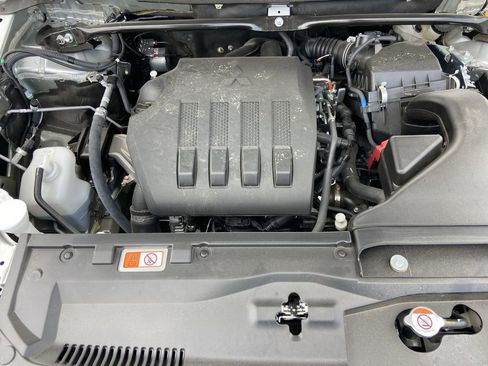 New 2026 Mitsubishi Eclipse Cross SEL AWD/4WD image 33