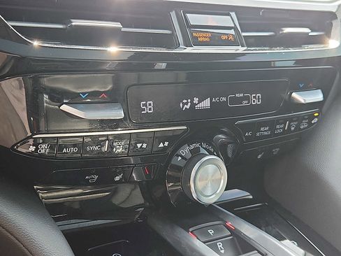 Used 2023 Acura MDX SH-AWD image 15