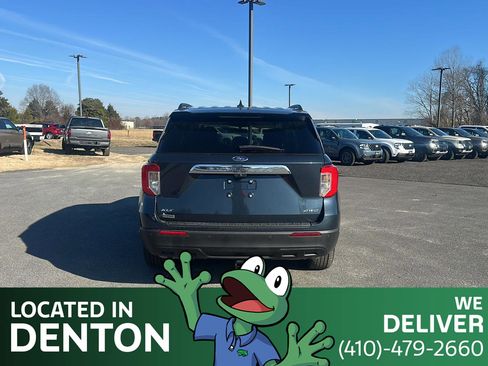 Used 2023 Ford Explorer XLT image 6