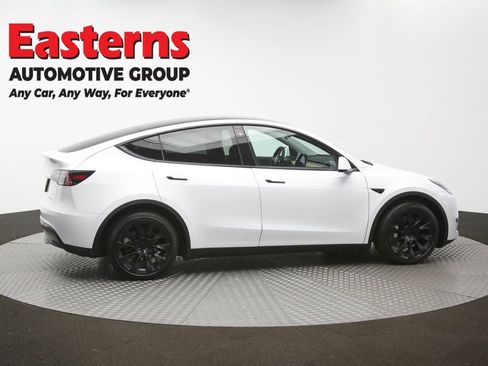 Used 2021 Tesla Model Y Long Range AWD/4WD image 38