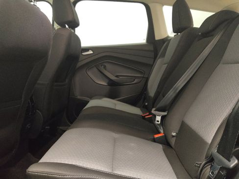 Used 2017 Ford Escape SE FWD image 18