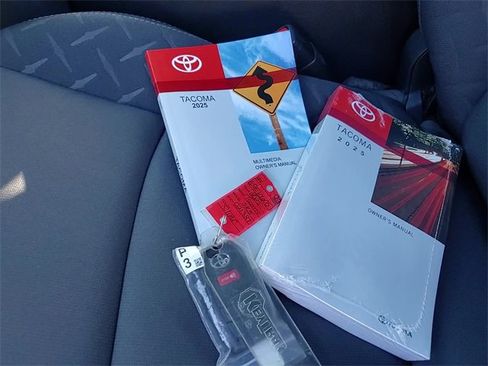 Used 2025 Toyota Tacoma SR5 image 7