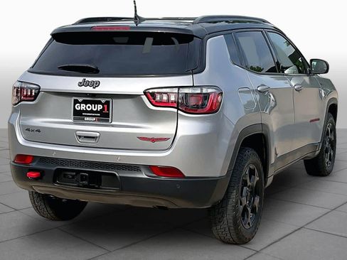 Used 2023 Jeep Compass Trailhawk w/ Trailhawk Convenience Group AWD/4WD image 13