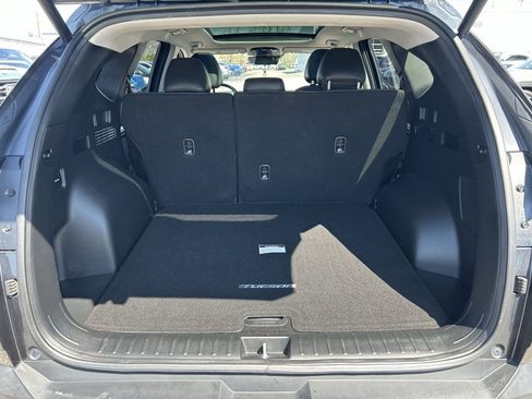 Used 2023 Hyundai Tucson Limited AWD/4WD image 28