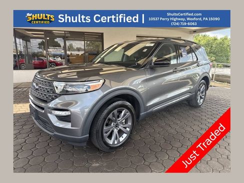 Used 2023 Ford Explorer XLT w/ Equipment Group 202A AWD/4WD image 1