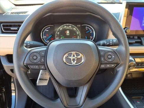 New 2025 Toyota RAV4 XLE image 12