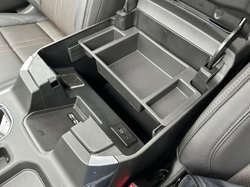 New 2026 Chevrolet Silverado 1500 High Country AWD/4WD image 32