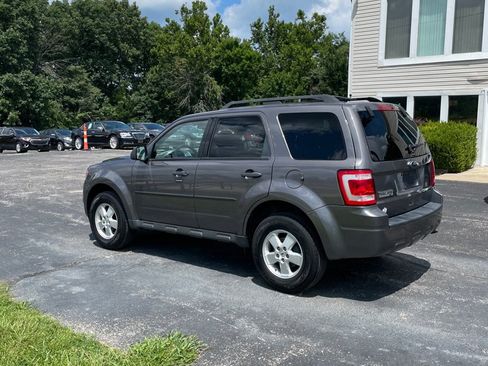 Used 2010 Ford Escape XLT FWD image 3