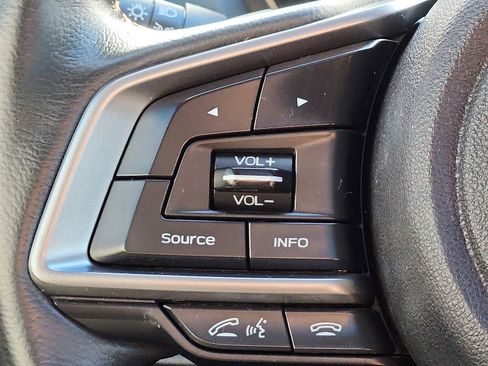 Used 2019 Subaru Crosstrek 2.0i Premium w/ Moonroof Package image 21