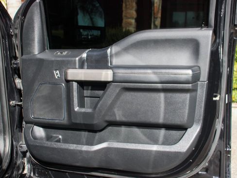 Used 2020 Ford F250 Platinum w/ FX4 Off-Road Package image 46