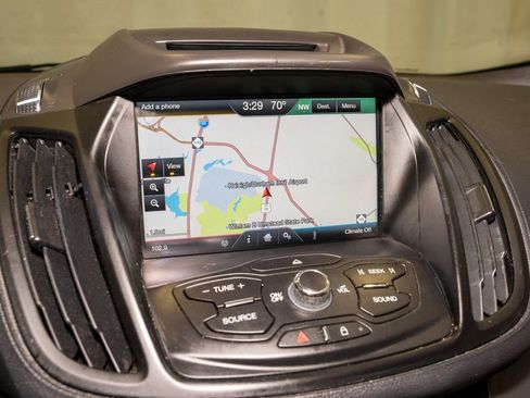 Used 2015 Ford Escape SE w/ Equipment Group 201A image 12