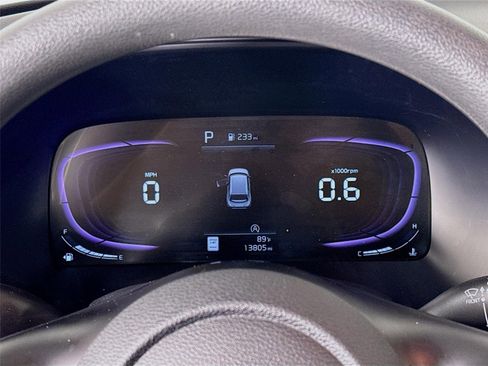 Certified 2025 Kia Soul LX w/ LX Technology Package FWD image 13