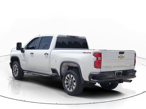 Used 2024 Chevrolet Silverado 2500 Custom w/ Custom Value Package AWD/4WD image 7