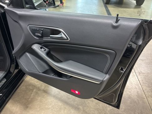Used 2014 Mercedes-Benz CLA 250 CLA 250 image 16