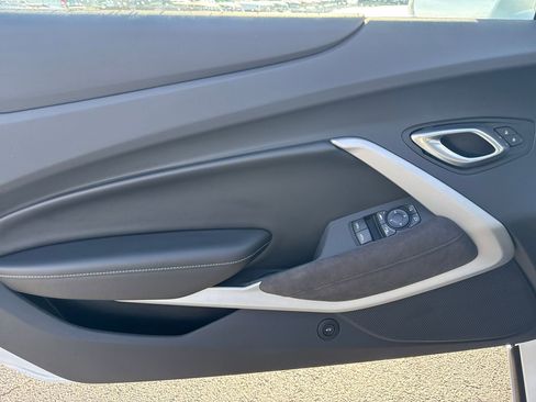 Used 2022 Chevrolet Camaro LT image 14