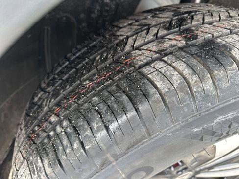 New 2026 Volkswagen Atlas Cross Sport SE image 31