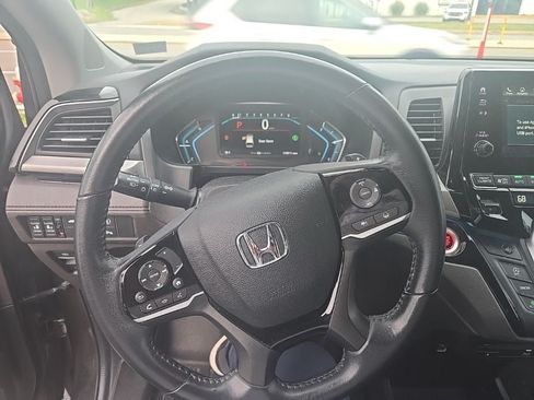 Used 2022 Honda Odyssey Touring image 6