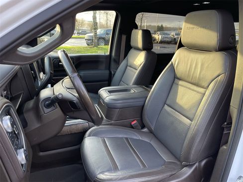 Used 2021 GMC Sierra 3500 Denali w/ Denali Ultimate Package image 20