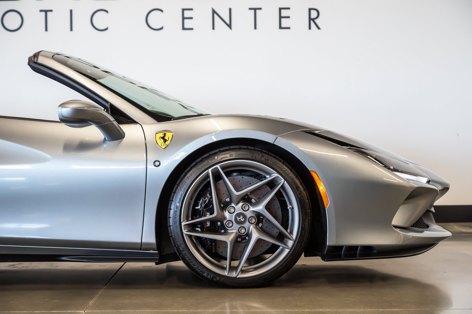 Used 2021 Ferrari F8 Tributo RWD image 17