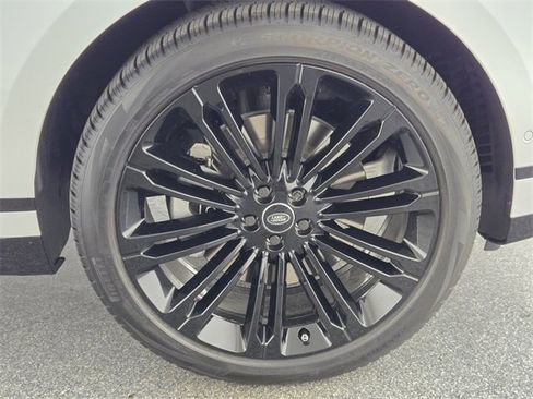 New 2026 Land Rover Range Rover Velar Dynamic SE image 10