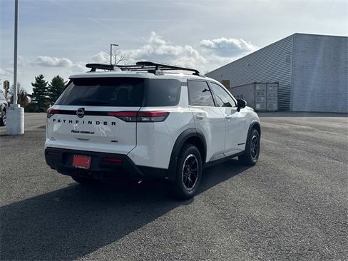 New 2025 Nissan Pathfinder Rock Creek image 4