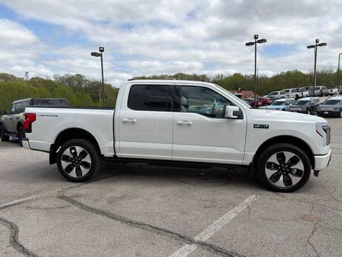 Used 2025 Ford F150 Lightning Platinum AWD/4WD image 8