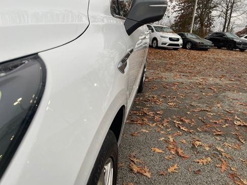 Used 2022 Buick Enclave Premium image 6