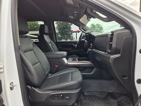 Used 2024 Chevrolet Silverado 2500 LTZ w/ LTZ Plus Package AWD/4WD image 15