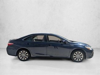 Used 2016 Toyota Camry XLE w/ Moonroof Package video 4