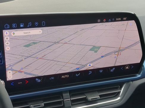 Used 2026 Chevrolet Equinox EV LT image 14