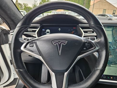 Used 2016 Tesla Model S 70D image 13