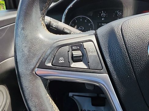 Used 2018 Buick Encore Sport Touring FWD image 11
