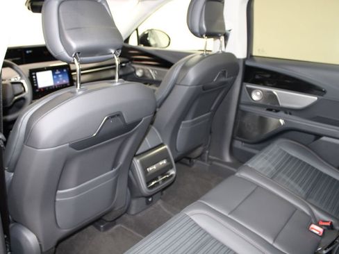 New 2026 Lincoln Nautilus Reserve image 26