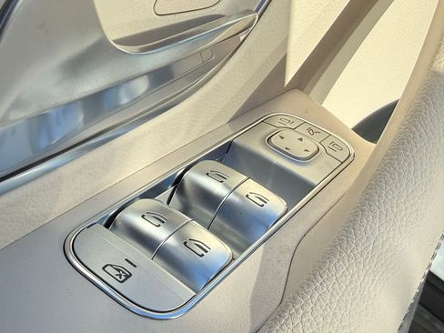 New 2026 Mercedes-Benz GLS 450 4MATIC image 16