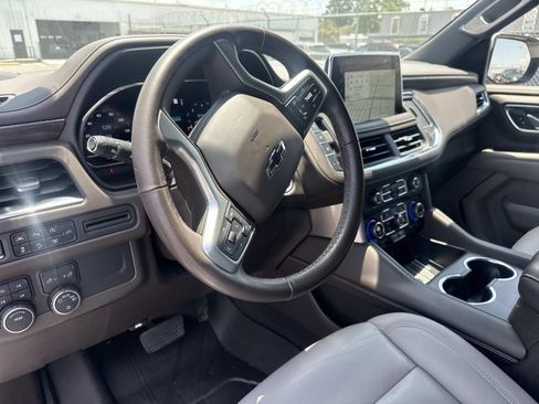 Used 2022 Chevrolet Tahoe Z71 w/ Luxury Package AWD/4WD image 43