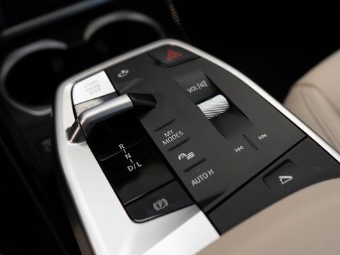 Used 2024 BMW X1 xDrive28i w/ Technology Package image 31