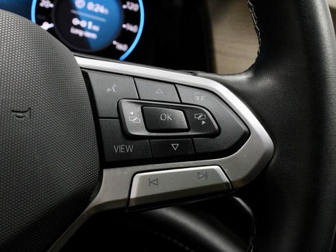 Used 2025 Volkswagen Atlas SE AWD/4WD image 30
