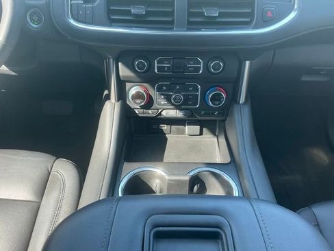 Used 2023 Chevrolet Tahoe LT w/ LT Signature Plus Package AWD/4WD image 26