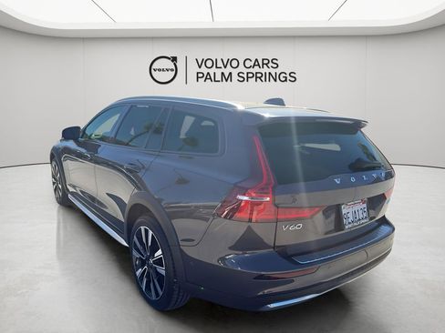 Used 2023 Volvo V60 B5 Cross Country Ultimate w/ Climate Package image 7