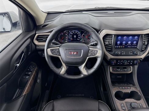 Used 2023 GMC Acadia Denali w/ Denali Ultimate Package AWD/4WD image 26