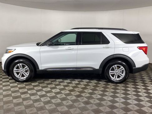 Used 2021 Ford Explorer XLT AWD/4WD image 14