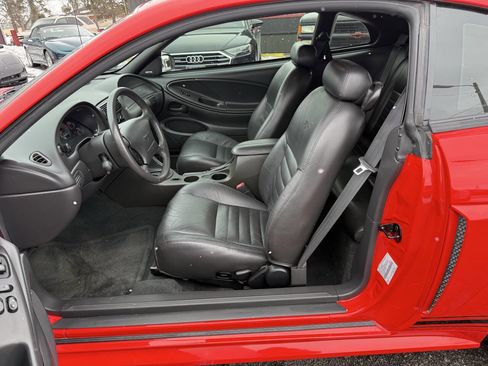 Used 2001 Ford Mustang GT image 13