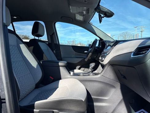 Used 2023 Chevrolet Equinox LT image 14