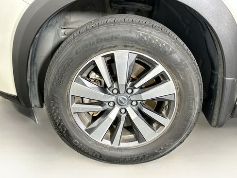 Used 2023 Nissan Pathfinder SL w/ Cargo Package FWD image 11