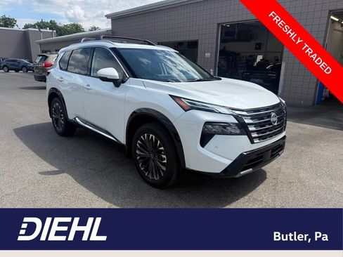 Used 2026 Nissan Rogue Platinum w/ Platinum Premium Package AWD/4WD image 1