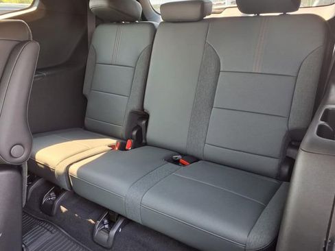 New 2025 GMC Acadia AT4 w/ Super Cruise Package image 19