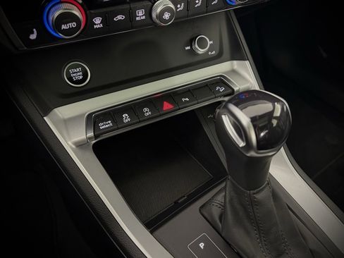 Used 2022 Audi Q3 2.0T Premium image 26